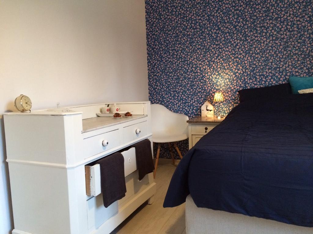 De Heerlyckheid Hotel Ypres Room photo